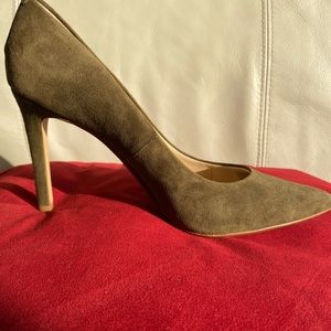 Suede pumps, Banana Republic size 8 - never worn